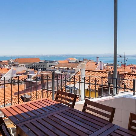 ליסבון Amazing Rooftop Terrace With River And Historic City View 4 Bedrooms 4 Bathrooms Ac 19Th Century Building Chiado מראה חיצוני תמונה