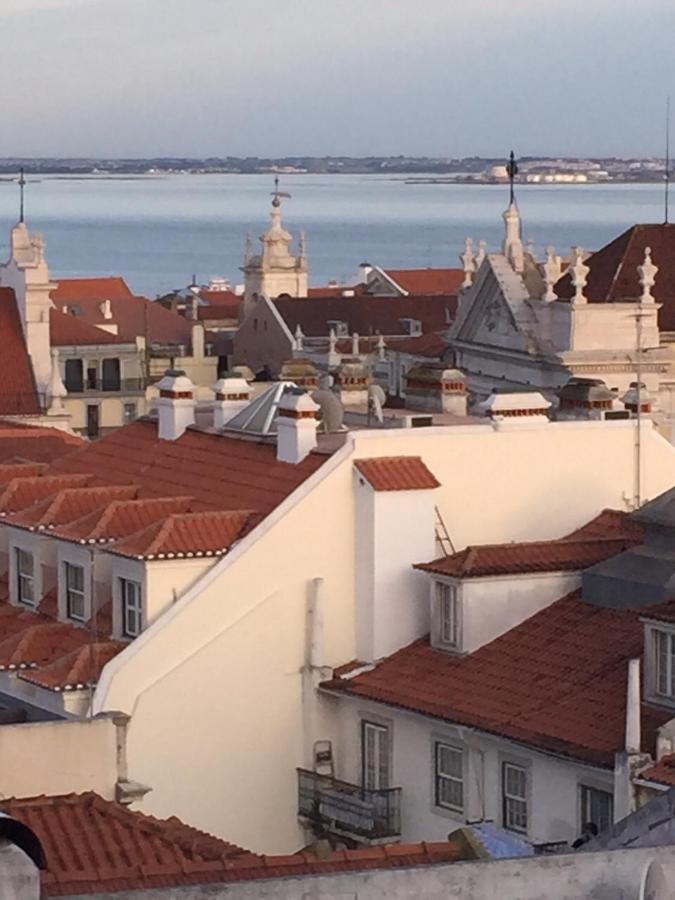 ליסבון Amazing Rooftop Terrace With River And Historic City View 4 Bedrooms 4 Bathrooms Ac 19Th Century Building Chiado מראה חיצוני תמונה