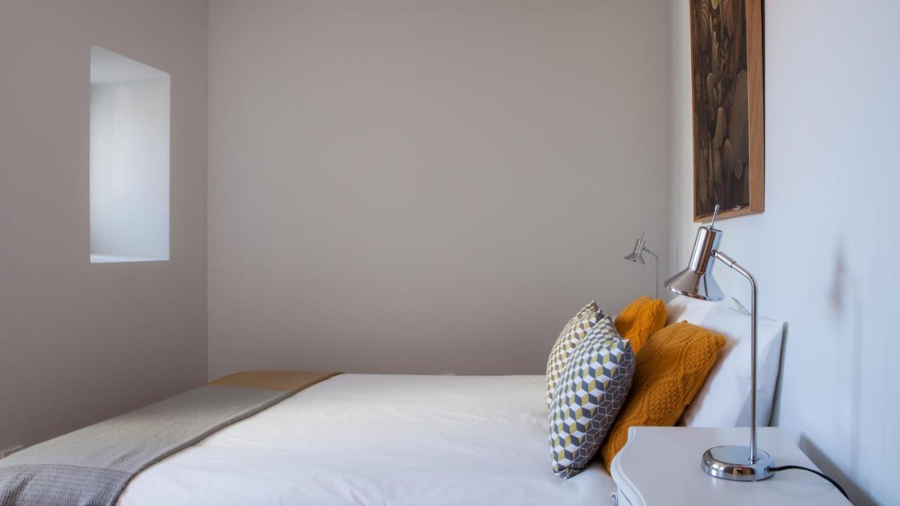 ליסבון Amazing Rooftop Terrace With River And Historic City View 4 Bedrooms 4 Bathrooms Ac 19Th Century Building Chiado מראה חיצוני תמונה