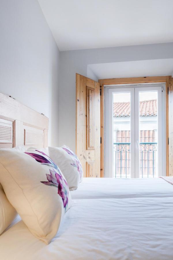 ליסבון Amazing Rooftop Terrace With River And Historic City View 4 Bedrooms 4 Bathrooms Ac 19Th Century Building Chiado מראה חיצוני תמונה