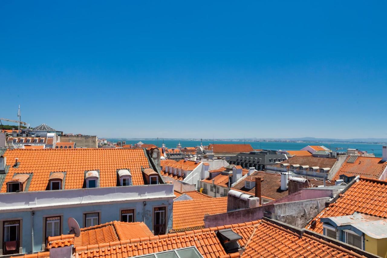 ליסבון Amazing Rooftop Terrace With River And Historic City View 4 Bedrooms 4 Bathrooms Ac 19Th Century Building Chiado מראה חיצוני תמונה